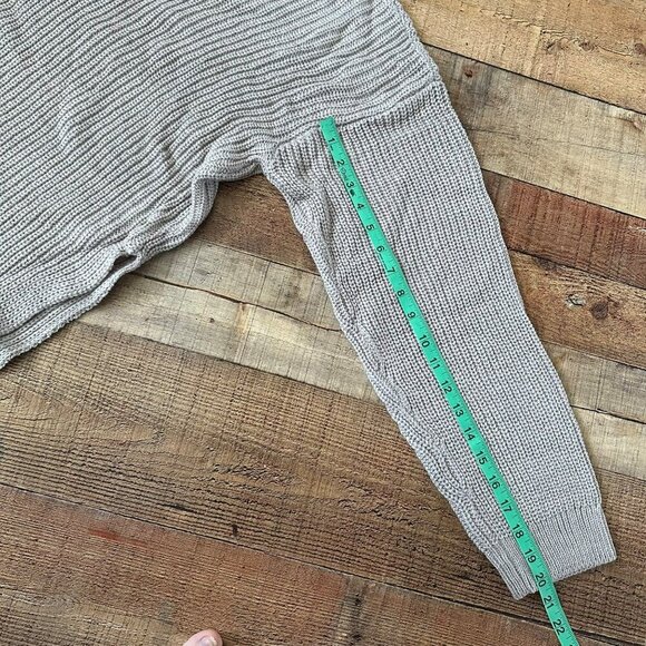 PrettyLittleThing Plus Grey Round Neck Side Split Jumper XL - Picture 9 of 9